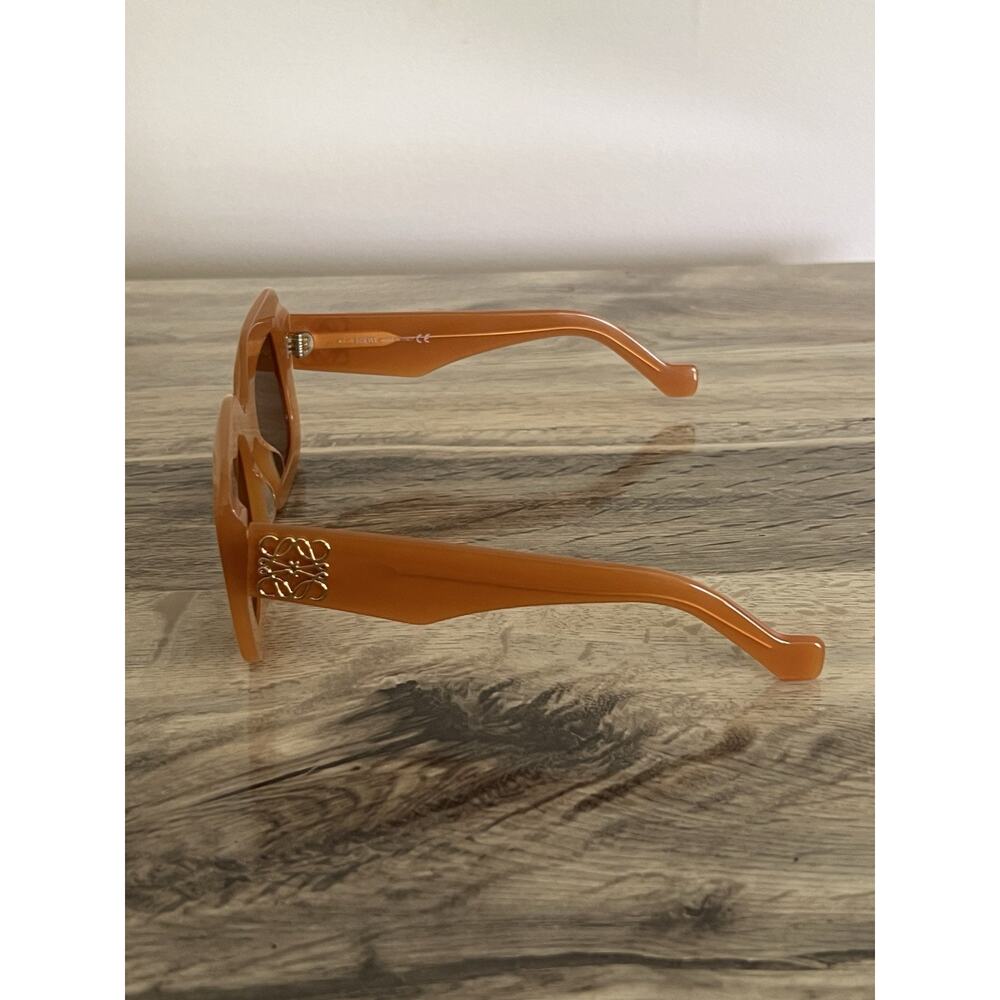 Loewe Lw400351 44E Anagram Square orange pastel Clear square Frame Sunglasses - Picture 8 of 10